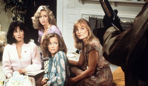  Knots Landing: 1980'ların Romantik Draması ile Tanışın!